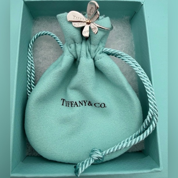 Tiffany & Co new size 8 love bug collection butterfly ring - Picture 2 of 10